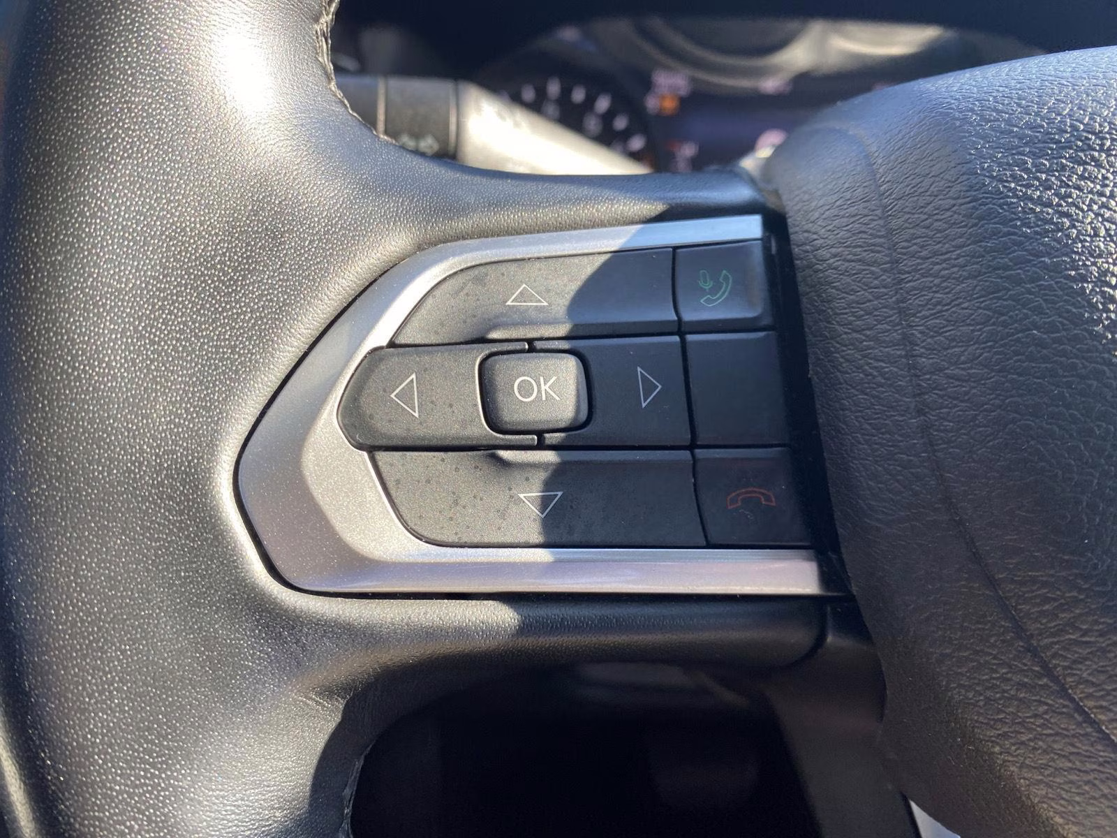 2022 Bright White Clearcoat Jeep Compass Latitude Lux 4X4 SUV