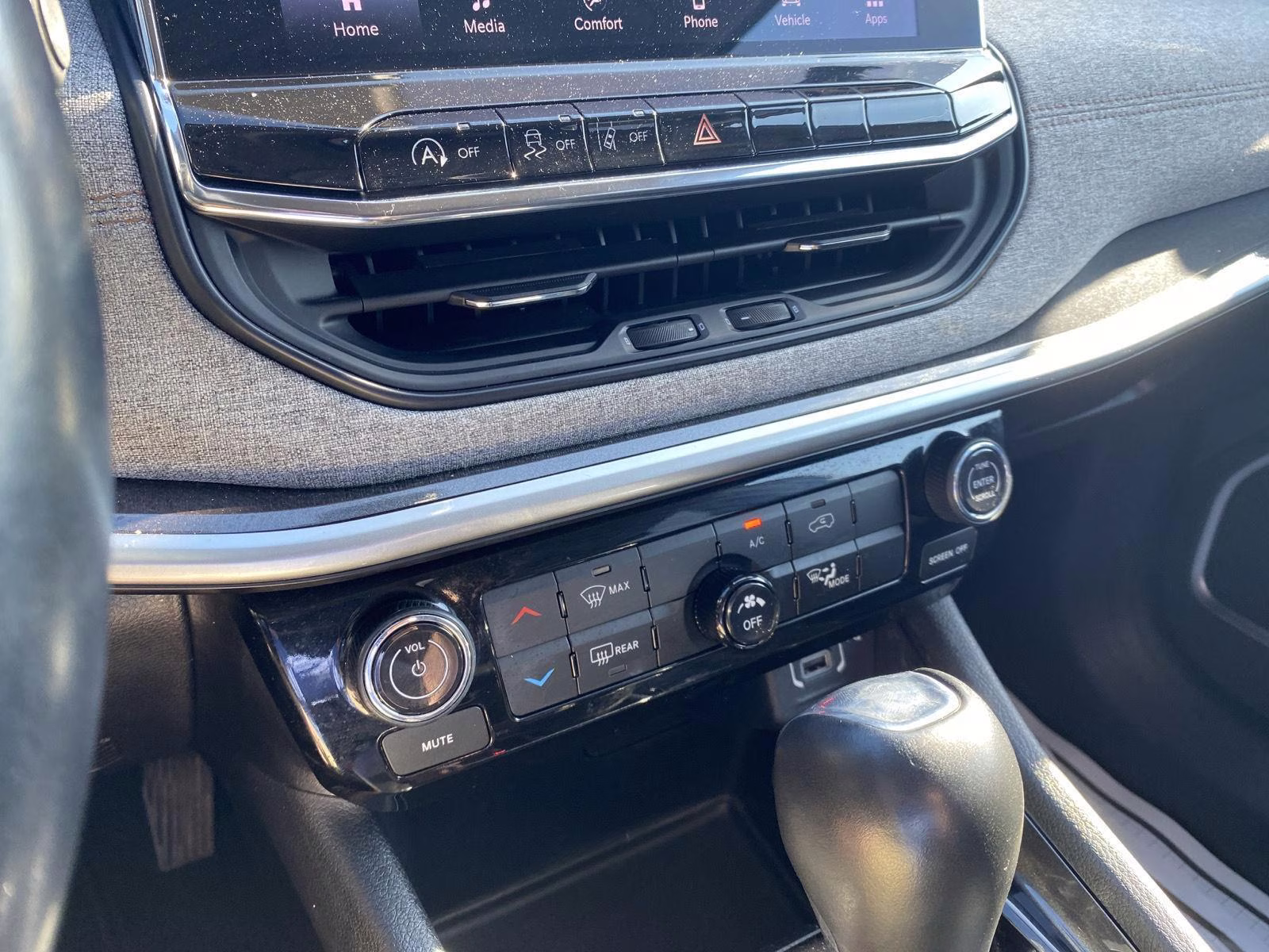 2022 Bright White Clearcoat Jeep Compass Latitude Lux 4X4 SUV