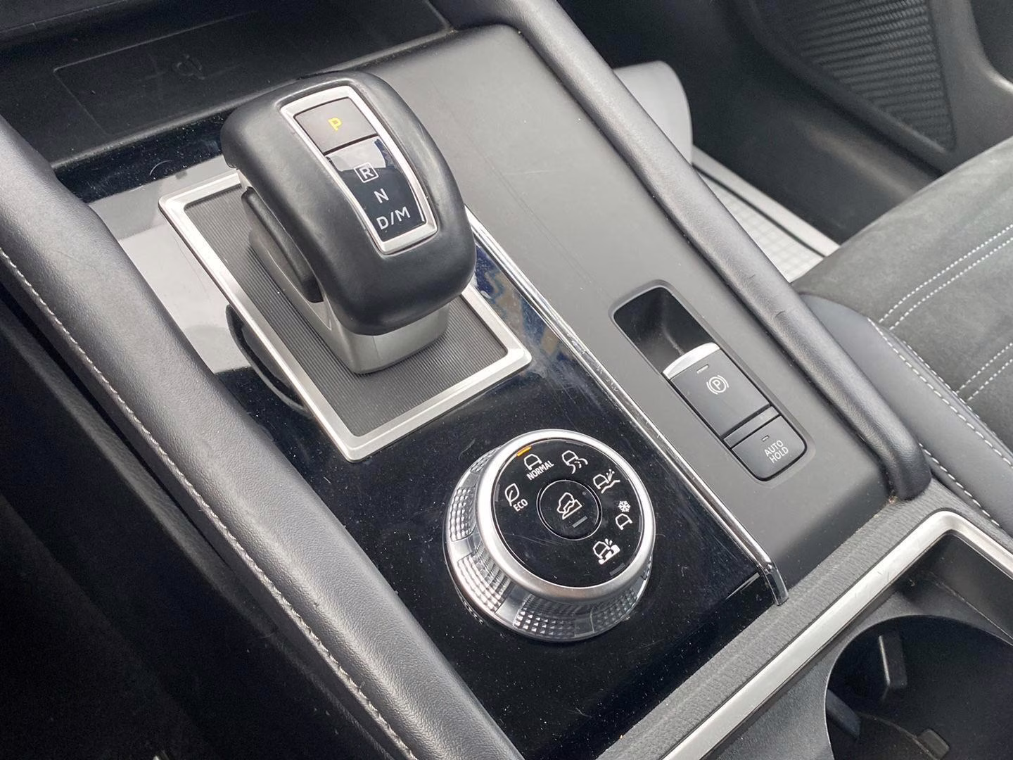 2024 Mitsubishi Outlander SE AWD SUV