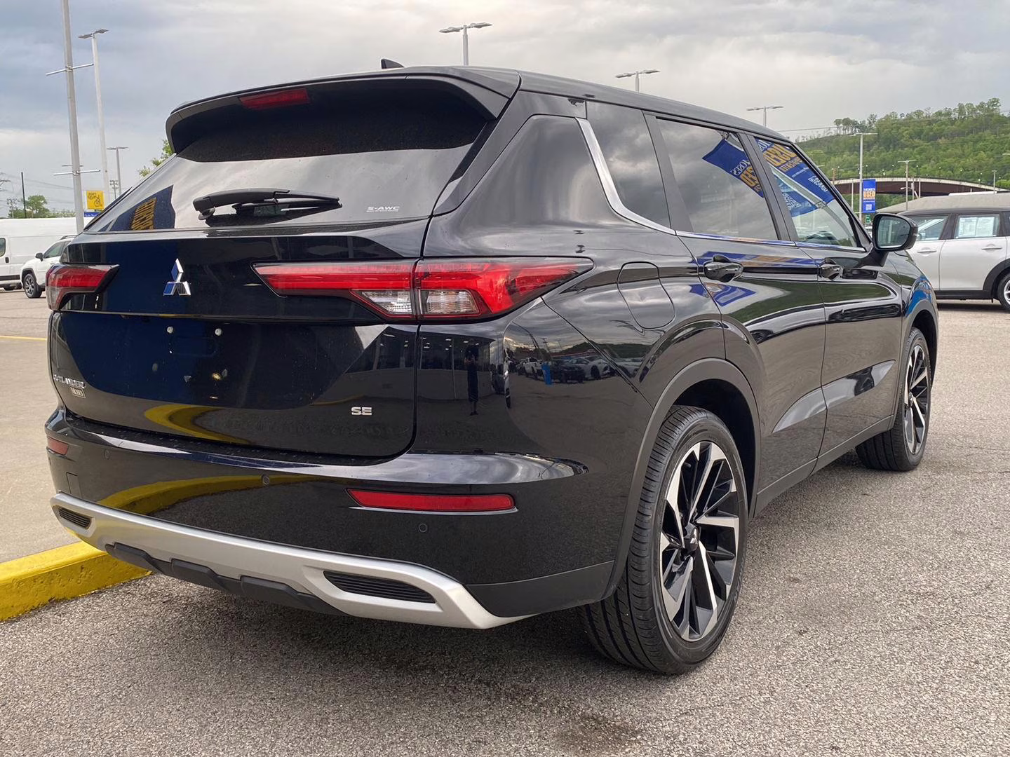 2024 Mitsubishi Outlander SE AWD SUV