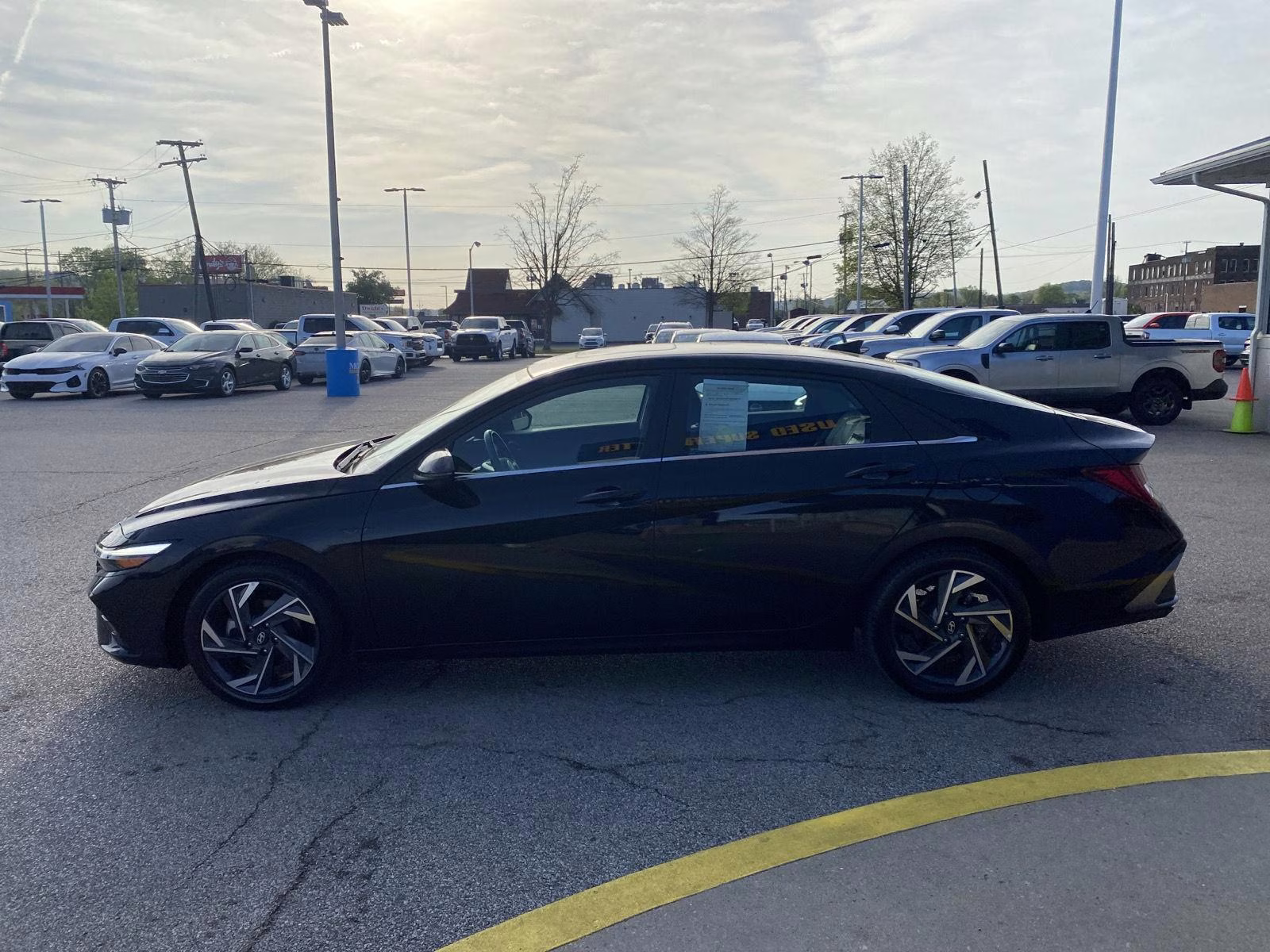 2024 Abyss Black Hyundai Elantra Limited FWD Sedan