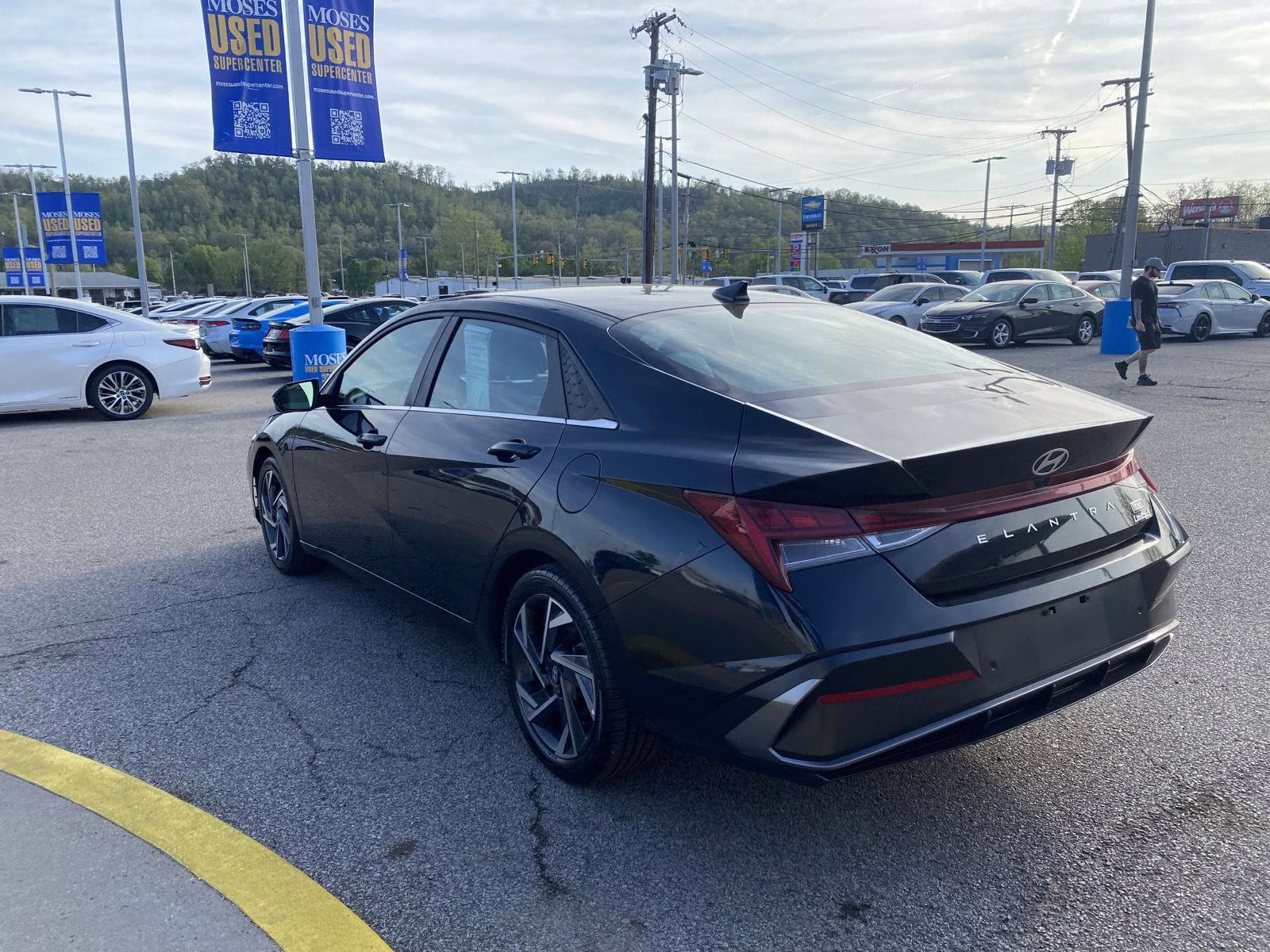 2024 Abyss Black Hyundai Elantra Limited FWD Sedan