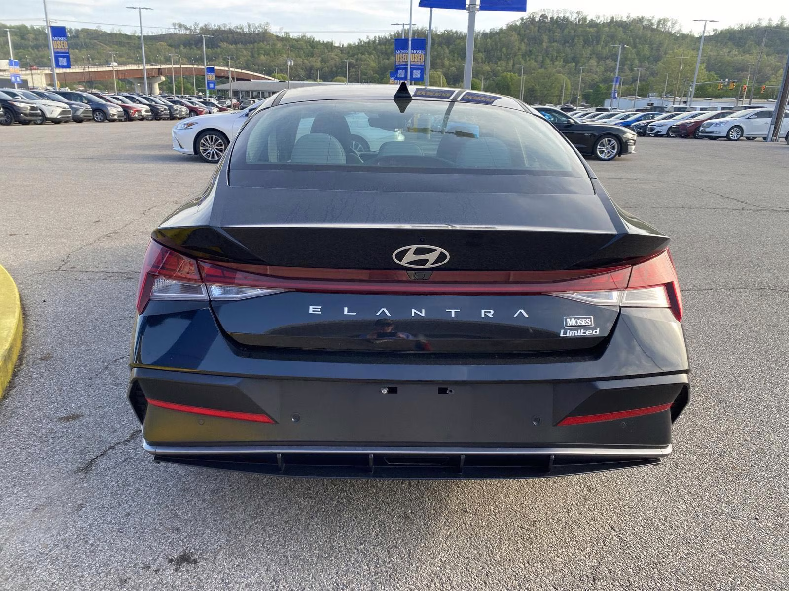 2024 Abyss Black Hyundai Elantra Limited FWD Sedan