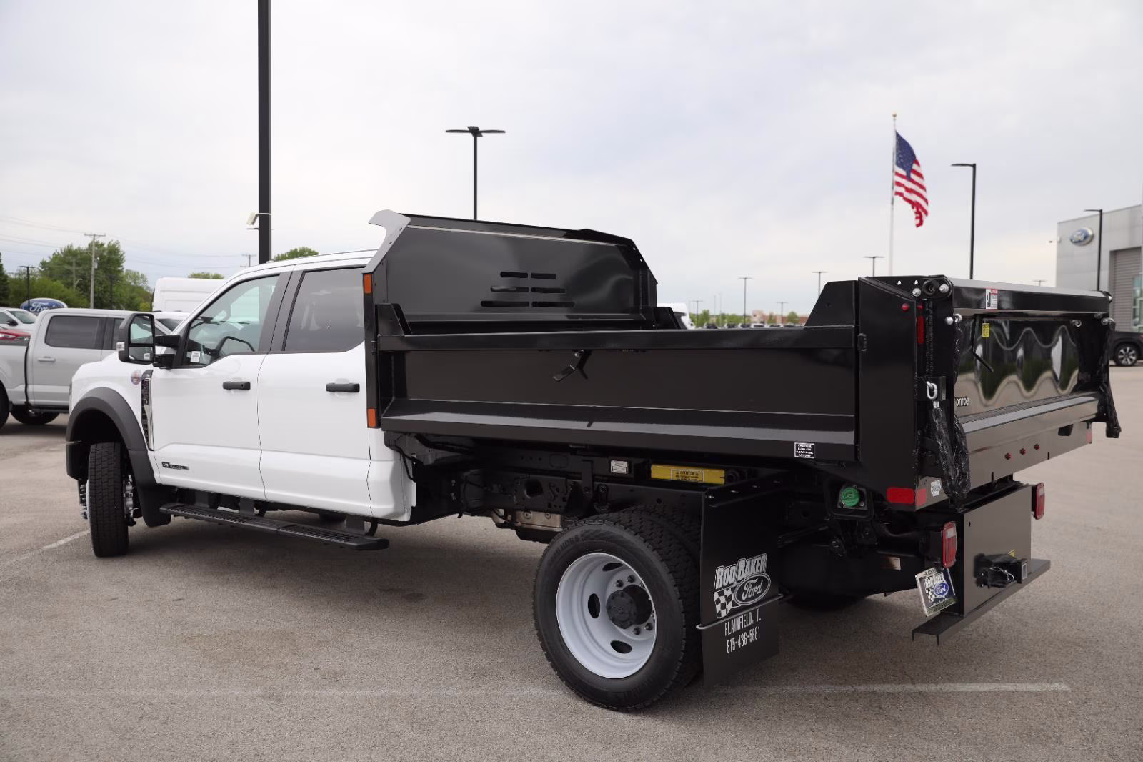 2026 Oxford White Ford Super Duty F-450 DRW XL 4X4 Truck