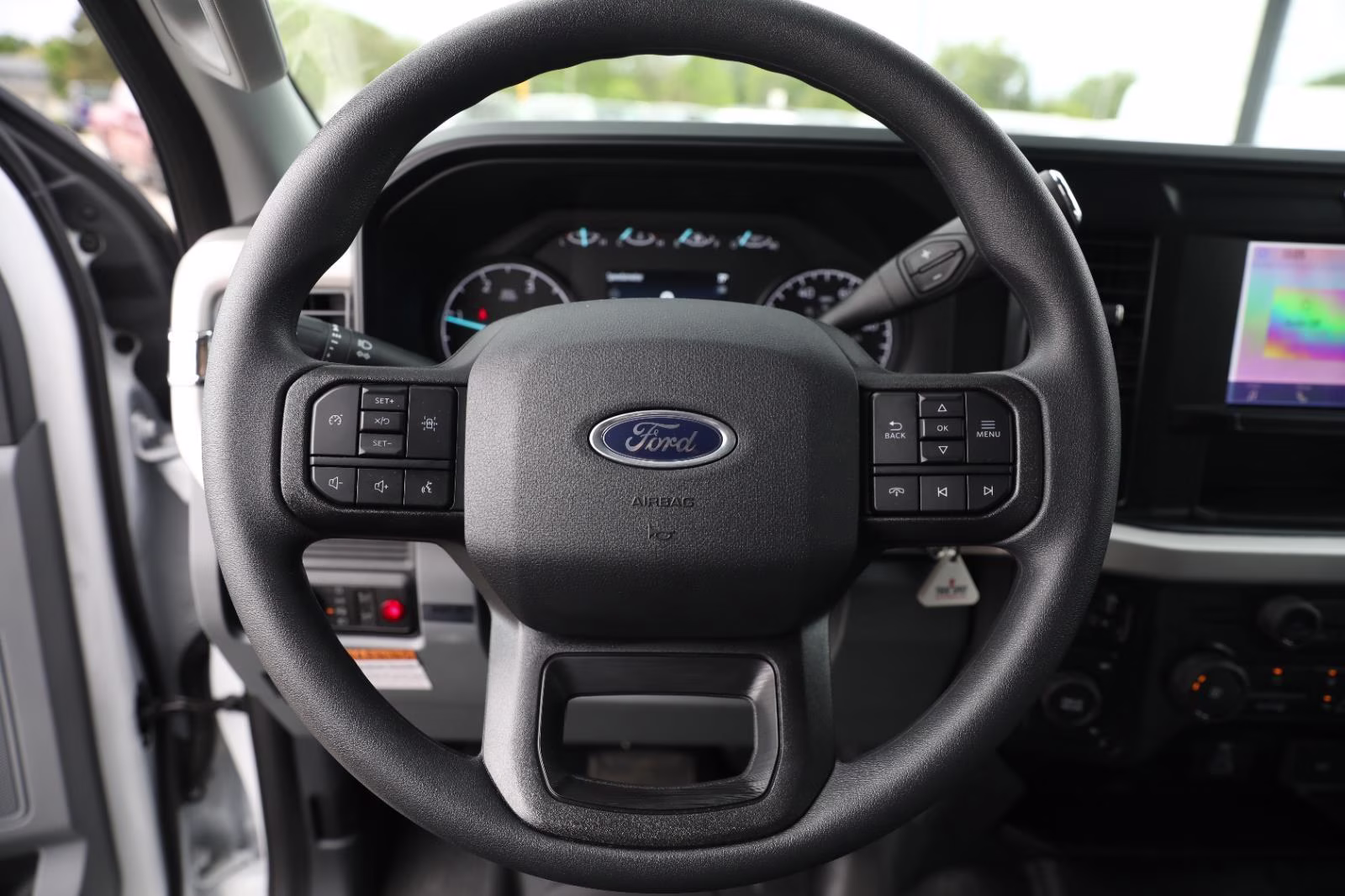 2026 Oxford White Ford Super Duty F-450 DRW XL 4X4 Truck