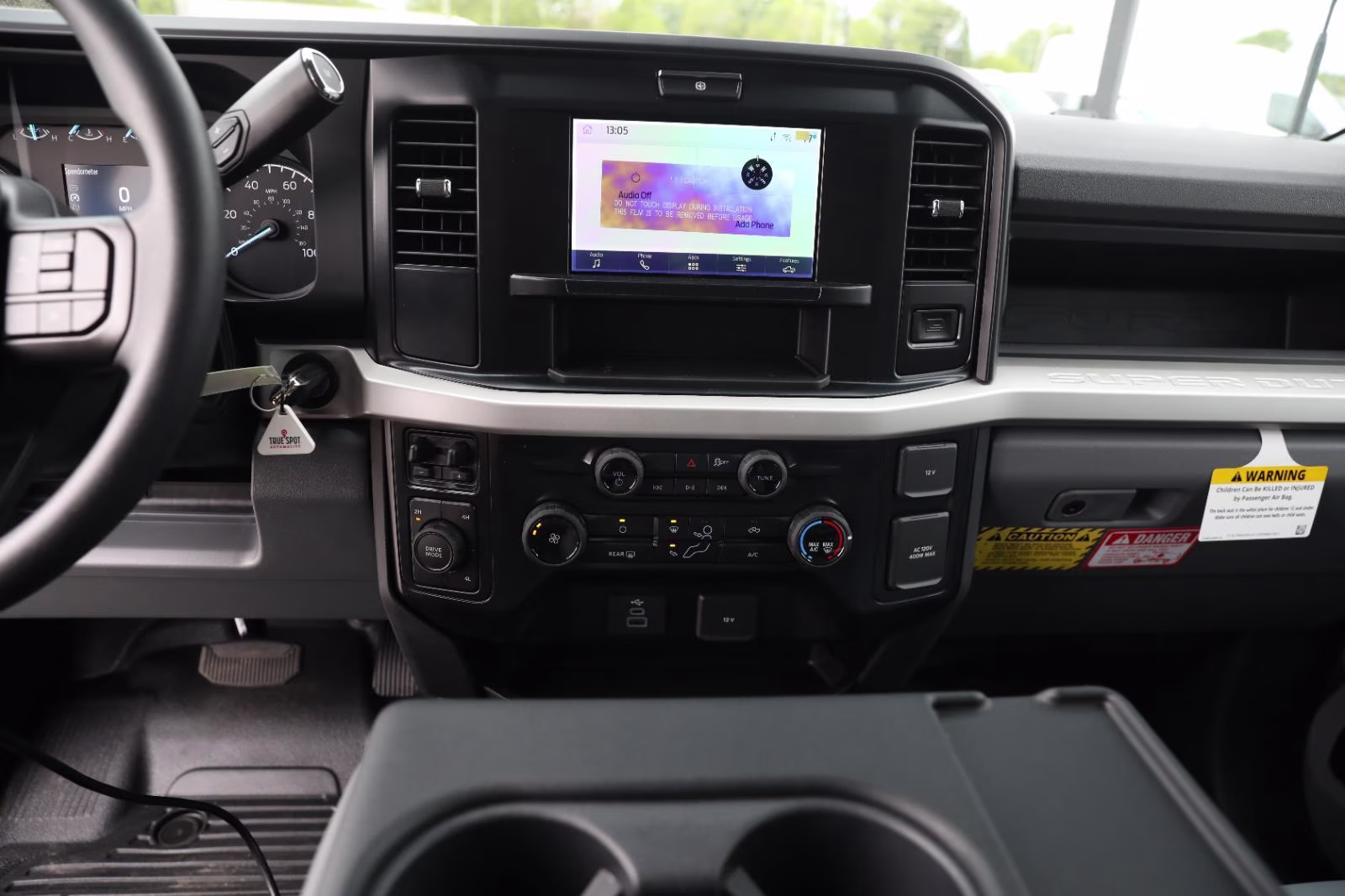 2026 Oxford White Ford Super Duty F-450 DRW XL 4X4 Truck