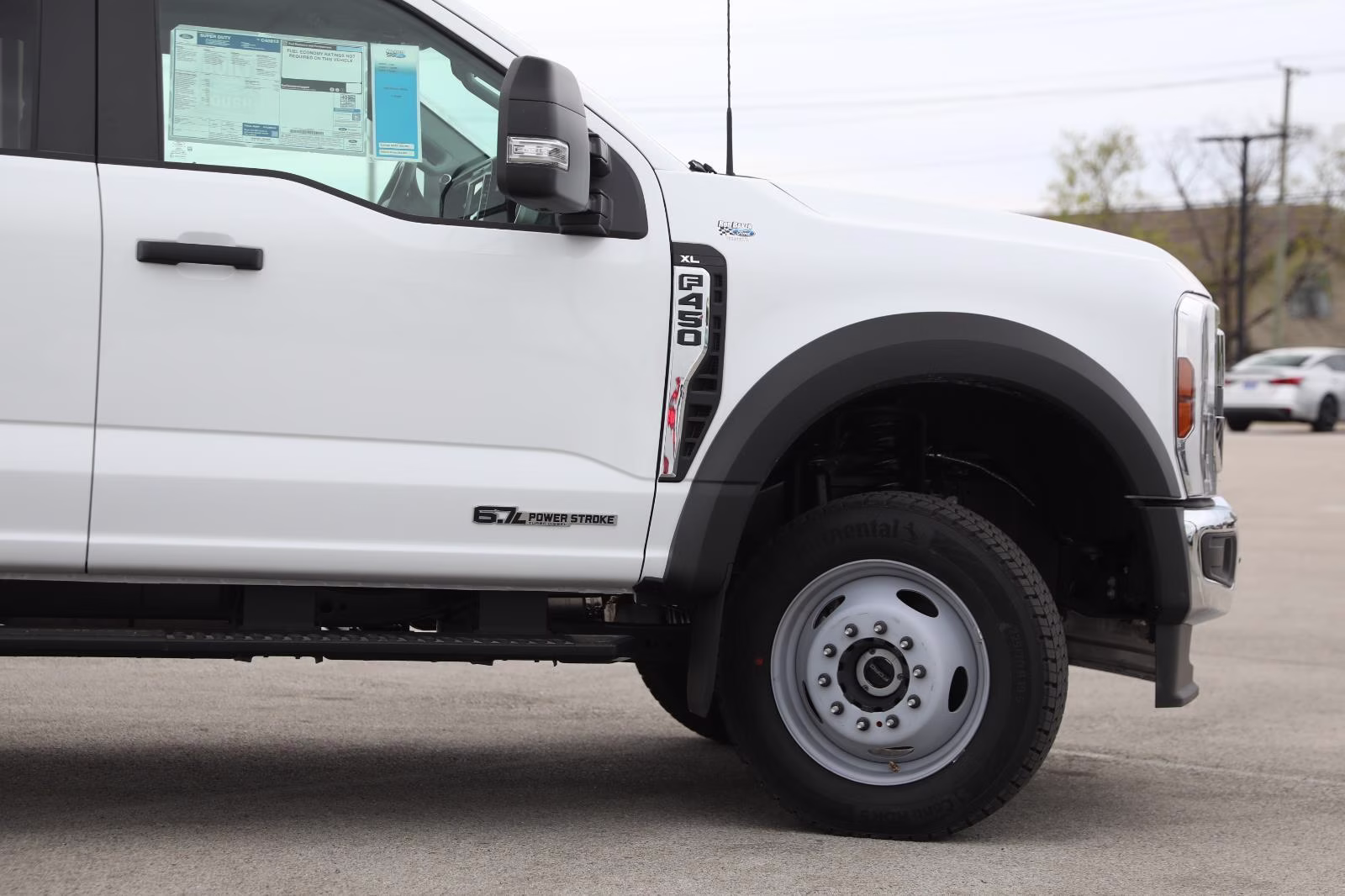 2026 Oxford White Ford Super Duty F-450 DRW XL 4X4 Truck