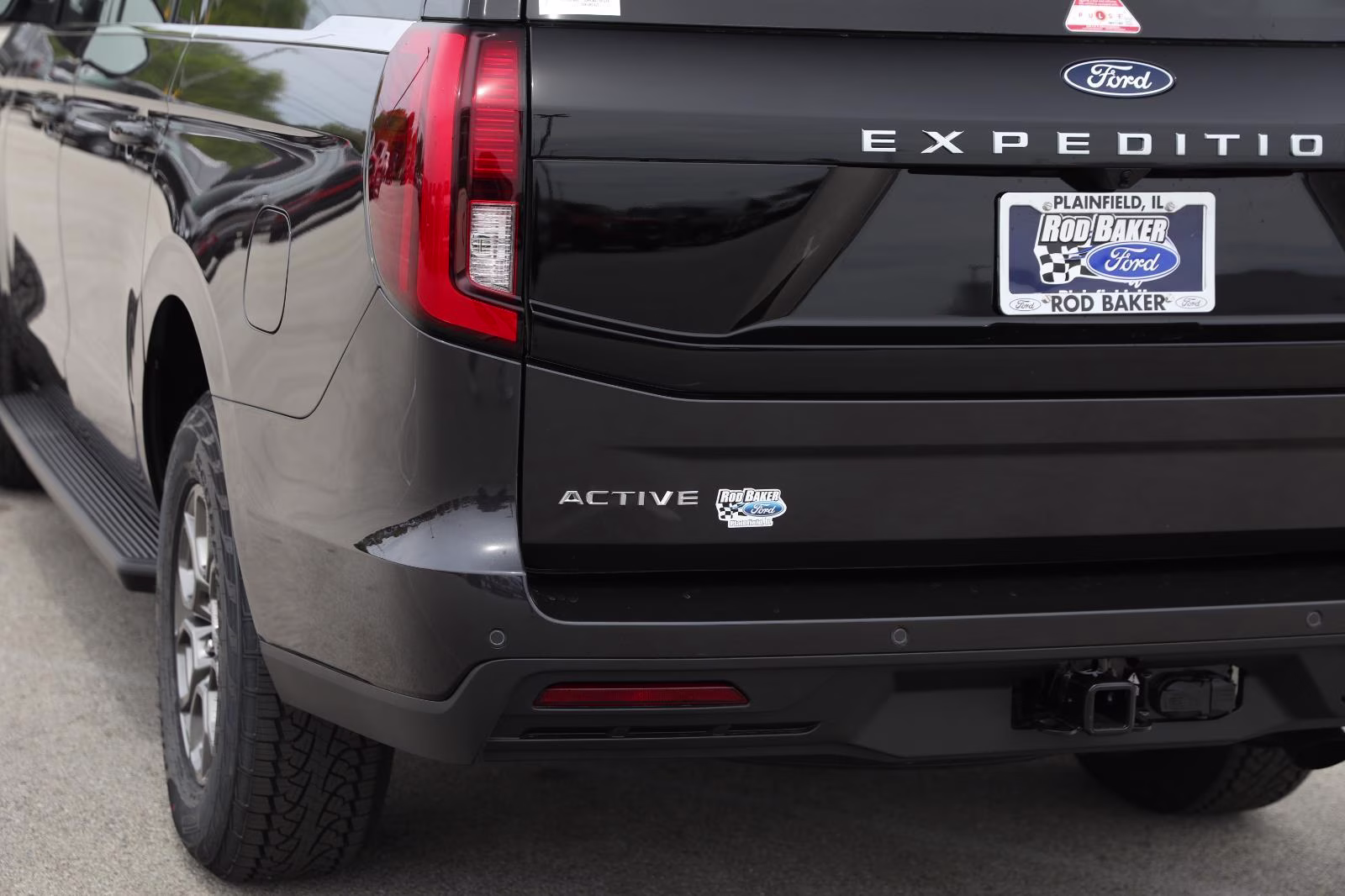 2026 Dark Matter Gray Metallic Ford Expedition Max Active 4X4 SUV