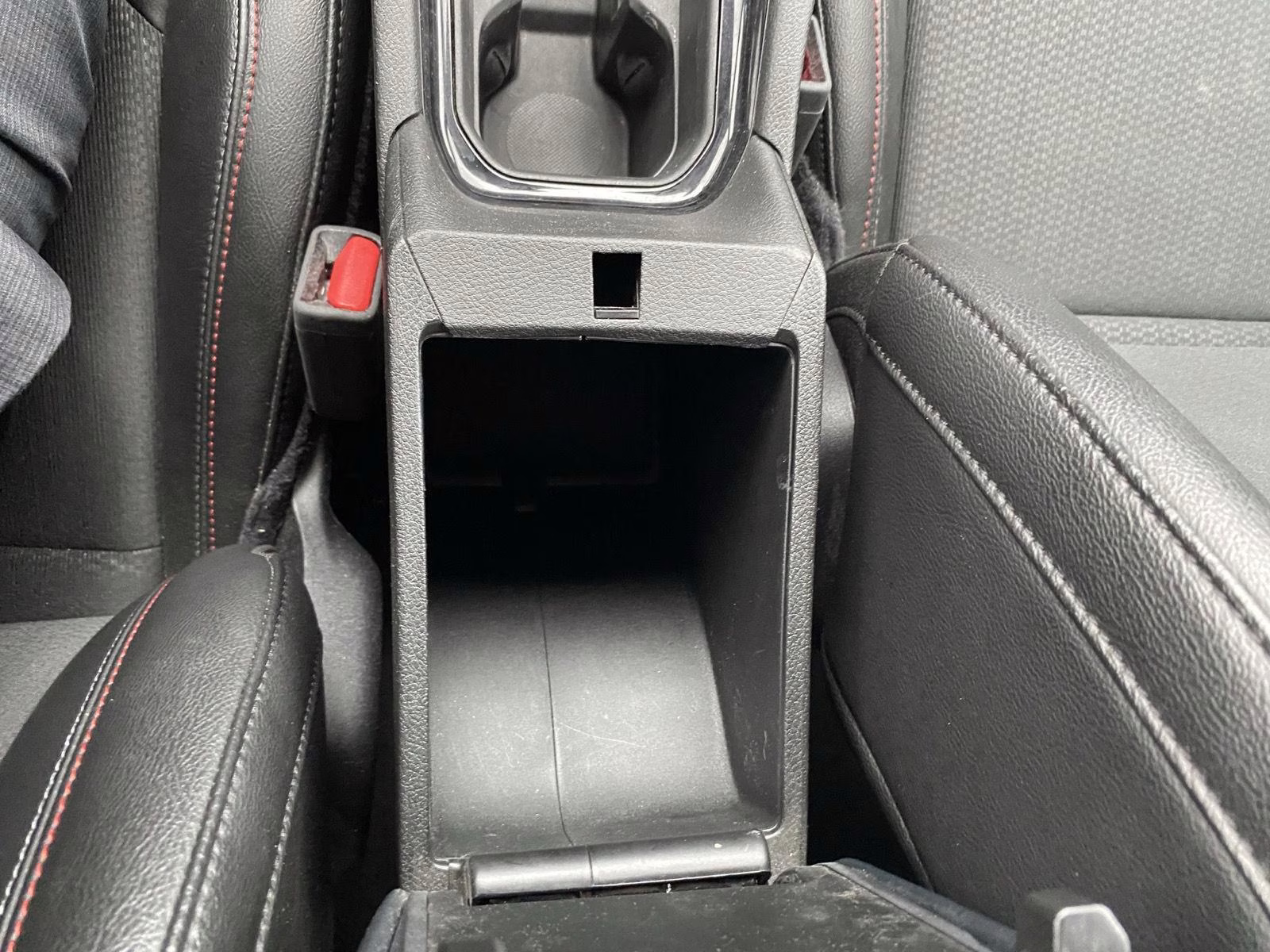 2025 Red Hot Pearlcoat Jeep Compass Trailhawk 4X4 SUV