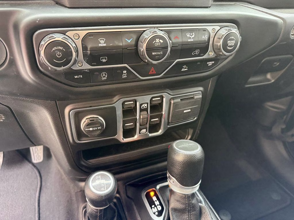 2023 Black Clearcoat Jeep Gladiator Sport S 4X4 Truck