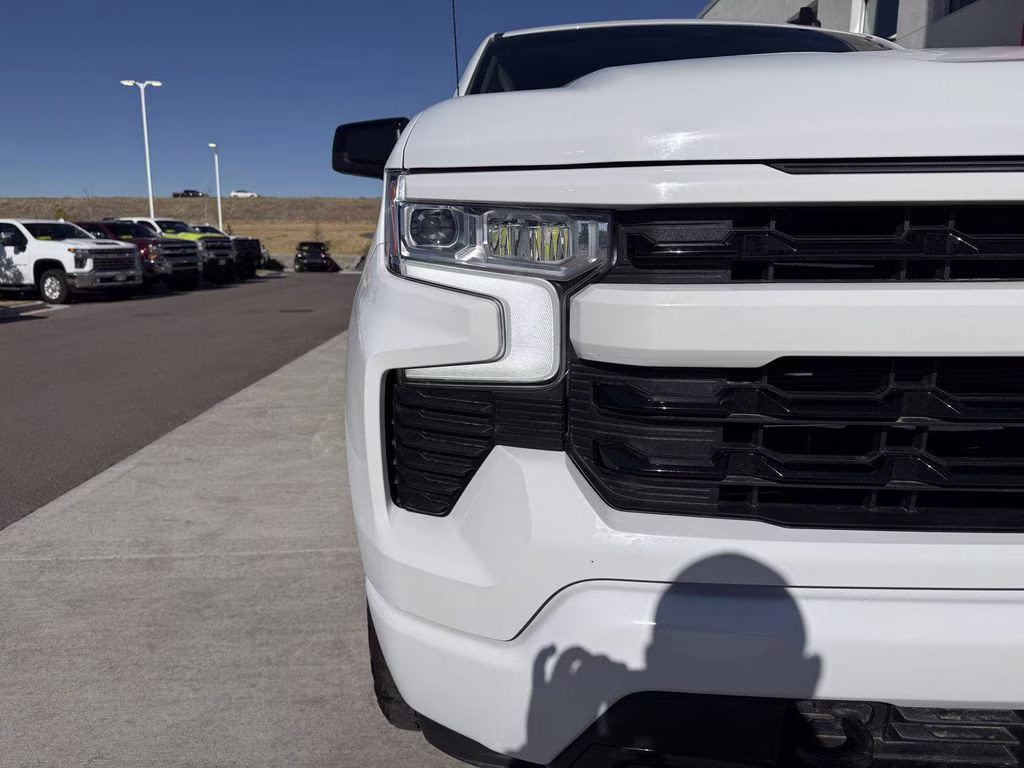 2024 Summit White Chevrolet Silverado 1500 RST 4X4 Truck