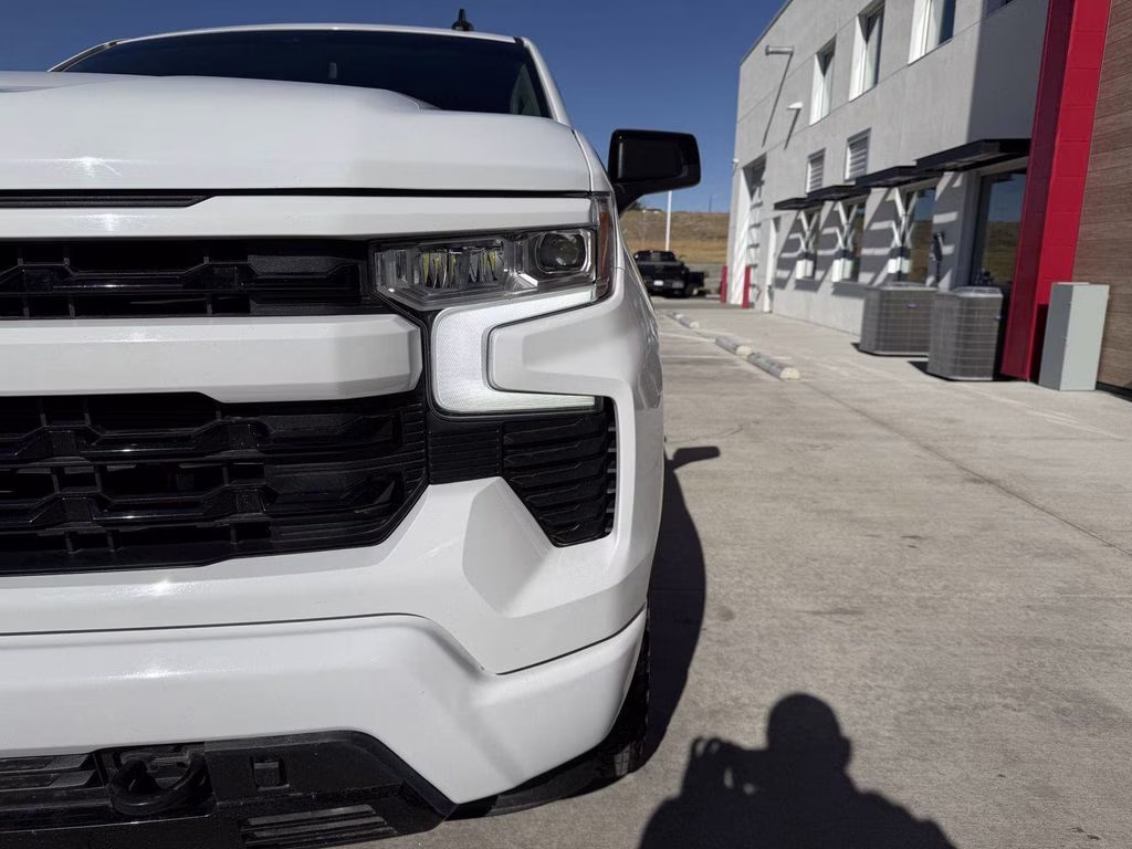 2024 Summit White Chevrolet Silverado 1500 RST 4X4 Truck