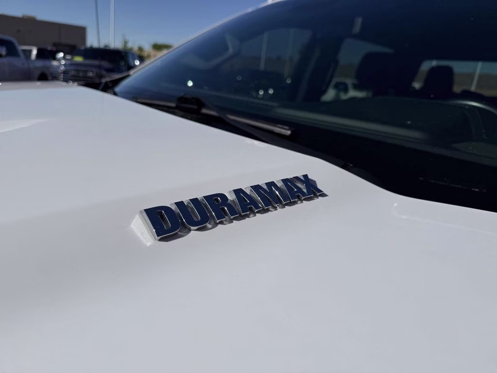 2024 Summit White Chevrolet Silverado 1500 RST 4X4 Truck