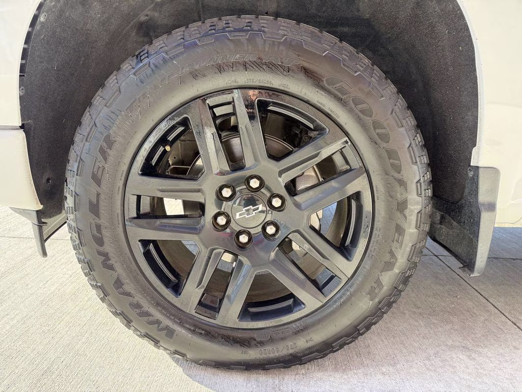 2024 Summit White Chevrolet Silverado 1500 RST 4X4 Truck