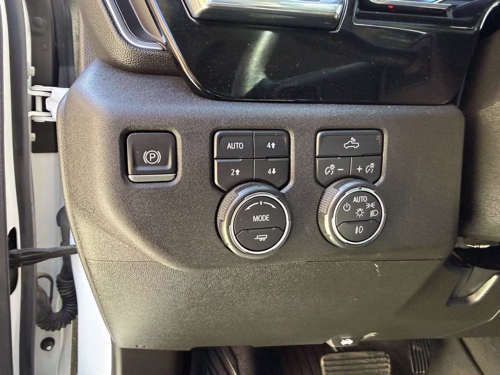 2024 Summit White Chevrolet Silverado 1500 RST 4X4 Truck