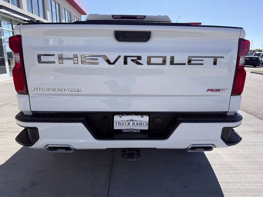 2024 Summit White Chevrolet Silverado 1500 RST 4X4 Truck