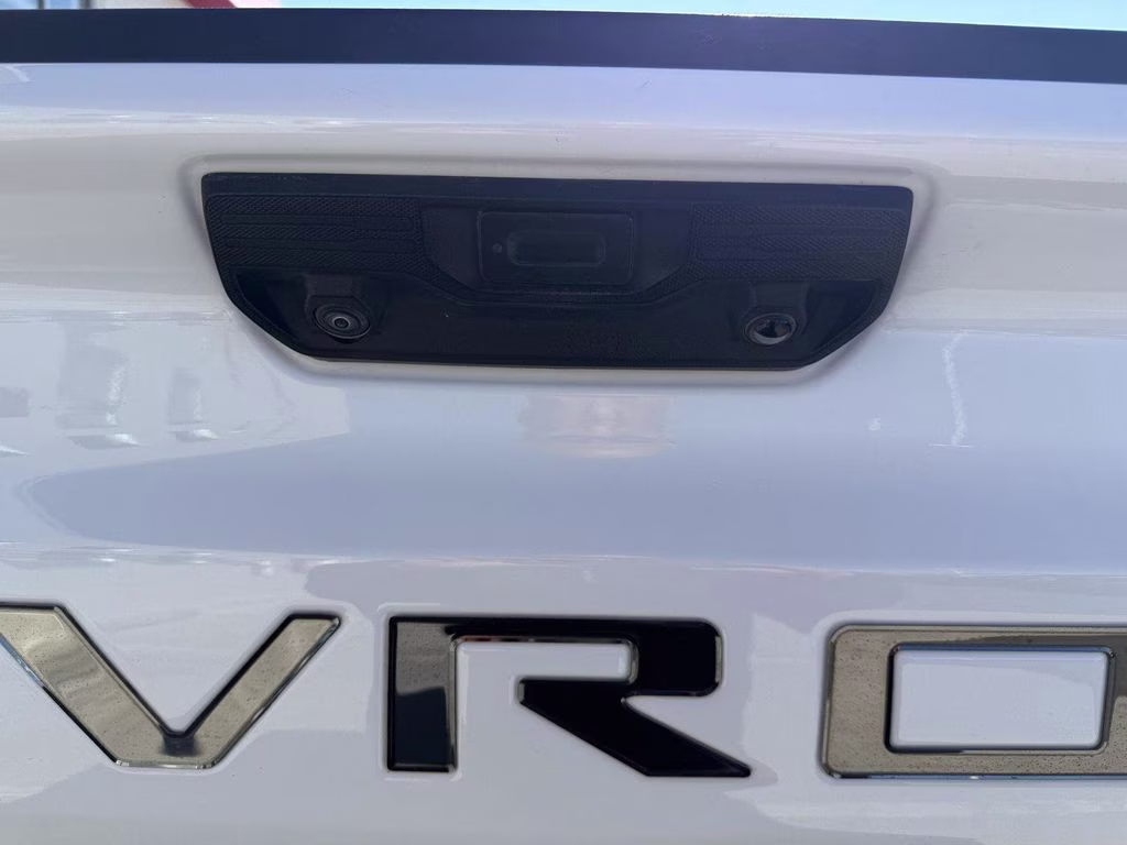 2024 Summit White Chevrolet Silverado 1500 RST 4X4 Truck