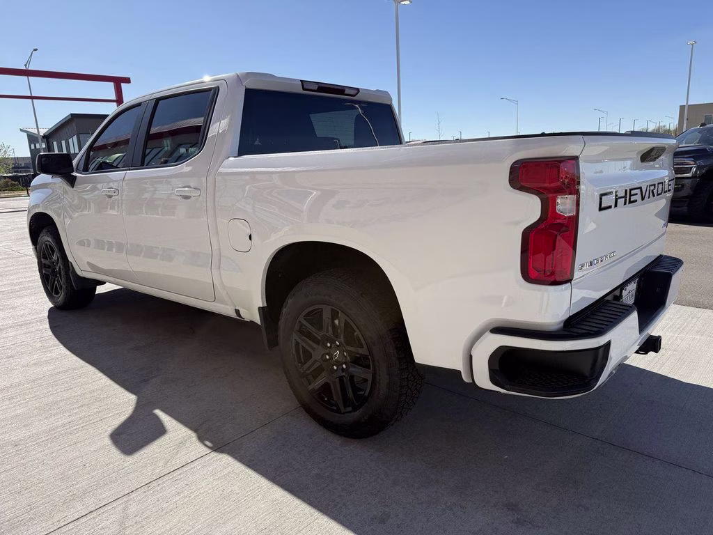 2024 Summit White Chevrolet Silverado 1500 RST 4X4 Truck