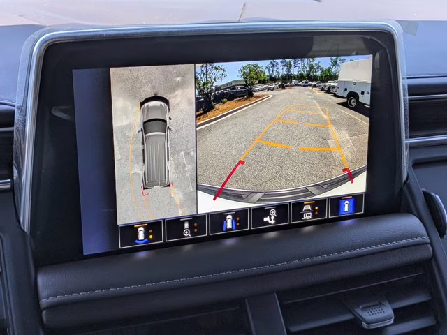 2022 Summit White Chevrolet Suburban Z71 4X4 SUV