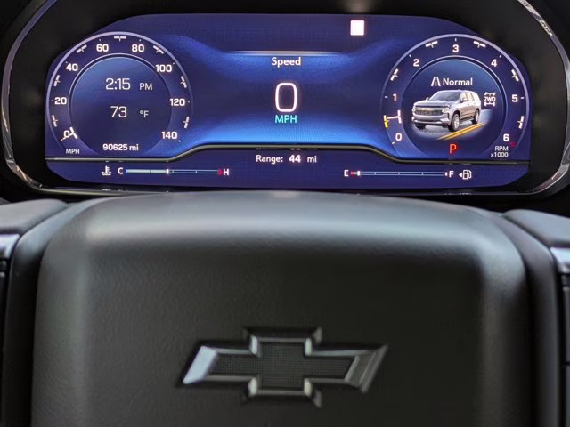 2022 Summit White Chevrolet Suburban Z71 4X4 SUV