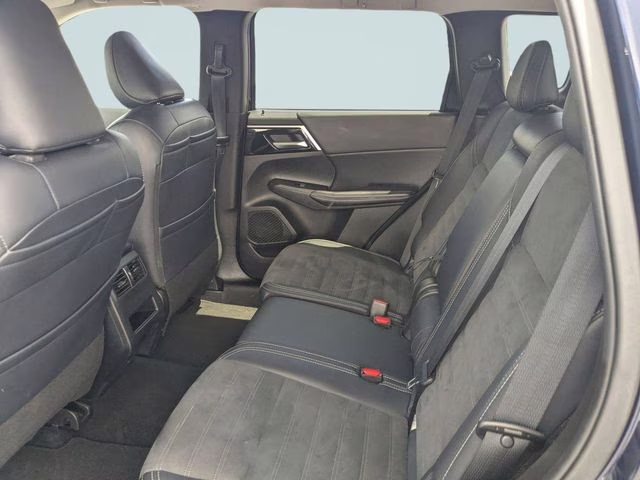 2024 Cosmic Blue Metallic Mitsubishi Outlander SE AWD SUV
