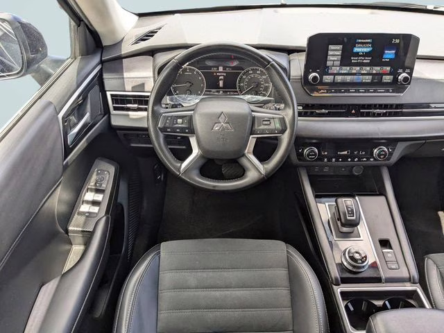 2024 Cosmic Blue Metallic Mitsubishi Outlander SE AWD SUV