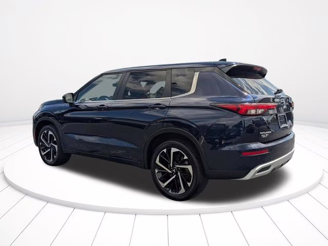 2024 Cosmic Blue Metallic Mitsubishi Outlander SE AWD SUV