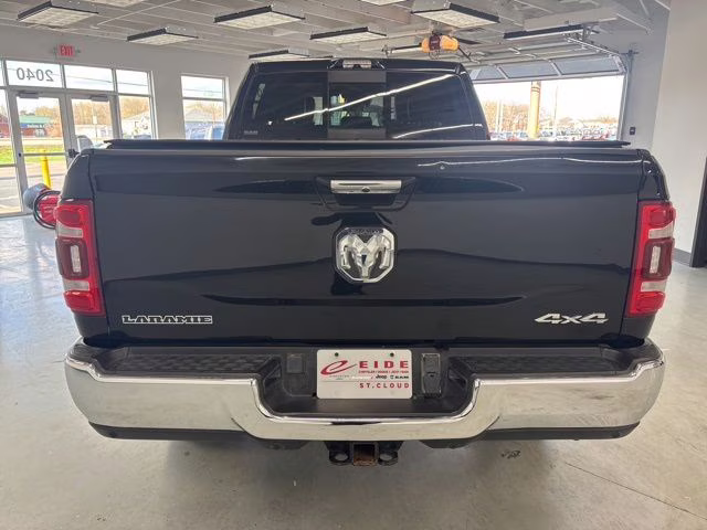 2022 Diamond Black Crystal Pearlcoat Ram 3500 Laramie 4X4 Truck