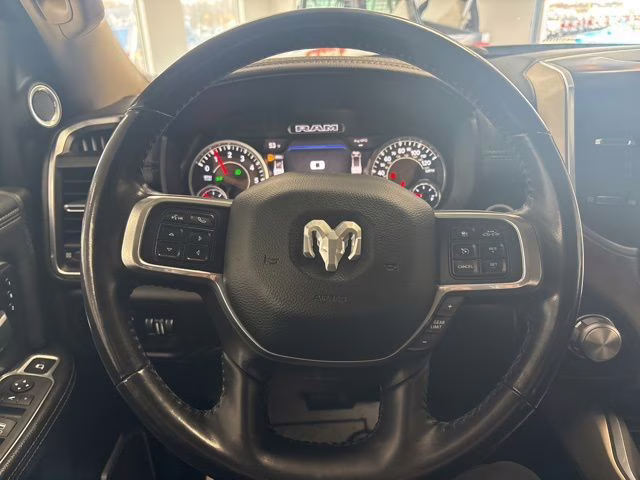 2022 Diamond Black Crystal Pearlcoat Ram 3500 Laramie 4X4 Truck