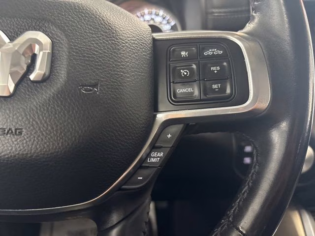 2022 Diamond Black Crystal Pearlcoat Ram 3500 Laramie 4X4 Truck