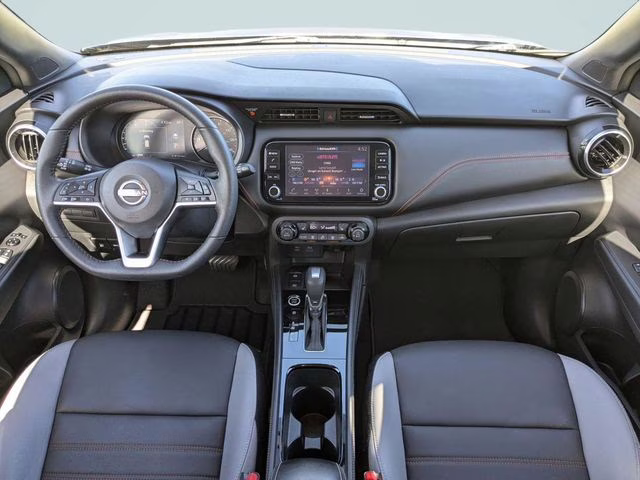 2022 Gun Metallic Nissan Kicks SR FWD SUV