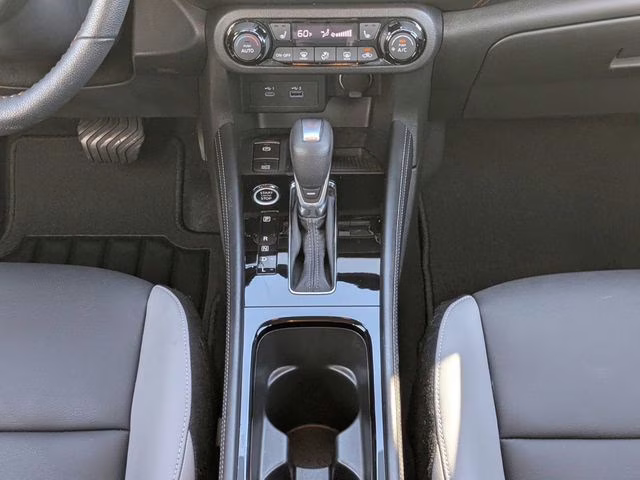 2022 Gun Metallic Nissan Kicks SR FWD SUV