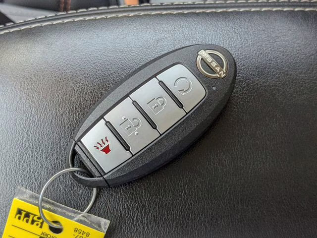 2022 Gun Metallic Nissan Kicks SR FWD SUV