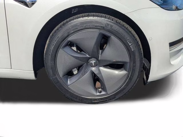 2019 Pearl White Multi-Coat Tesla Model 3 Standard Range Plus RWD Sedan