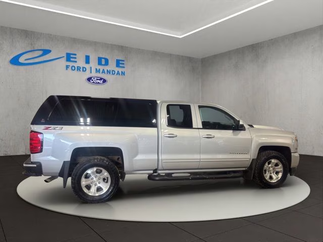 2018 Silver Ice Metallic Chevrolet Silverado 1500 LT 4X4 Truck