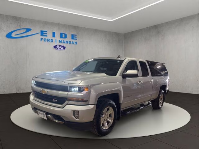 2018 Silver Ice Metallic Chevrolet Silverado 1500 LT 4X4 Truck