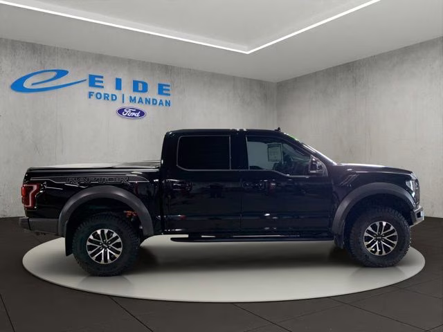 2020 Black Metallic Ford F-150 Raptor 4X4 Truck