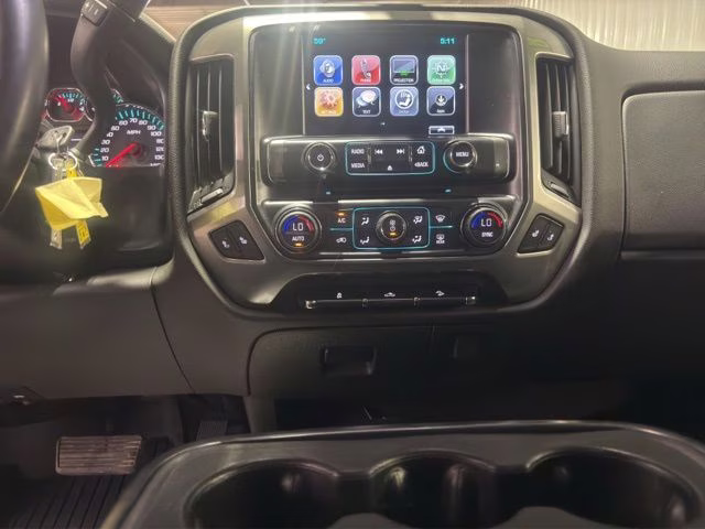 2018 Silver Ice Metallic Chevrolet Silverado 1500 LT 4X4 Truck