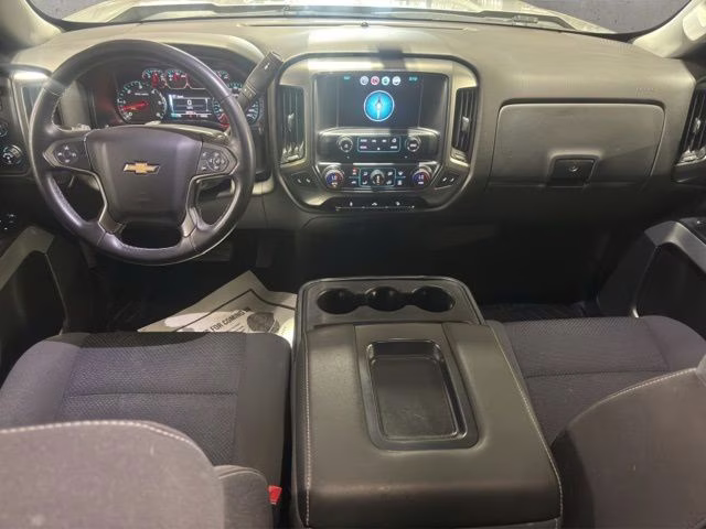 2018 Silver Ice Metallic Chevrolet Silverado 1500 LT 4X4 Truck