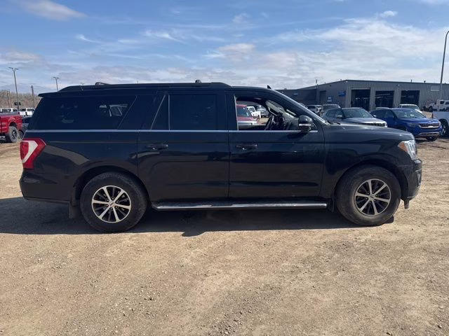 2021 Black Metallic Ford Expedition Max XLT 4X4 SUV