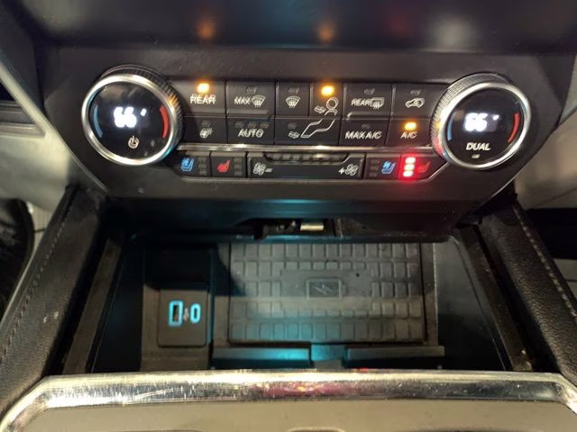 2021 Black Metallic Ford Expedition Max XLT 4X4 SUV