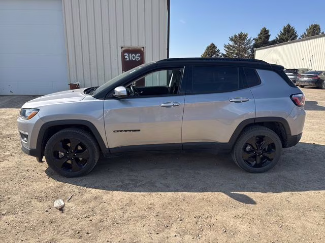 2020 Billet Silver Metallic Clearcoat Jeep Compass Altitude 4X4 SUV