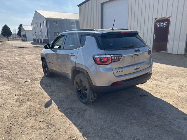 2020 Billet Silver Metallic Clearcoat Jeep Compass Altitude 4X4 SUV