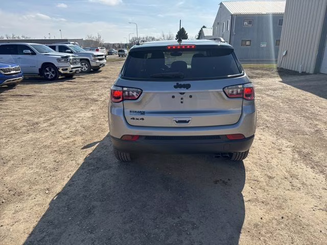 2020 Billet Silver Metallic Clearcoat Jeep Compass Altitude 4X4 SUV