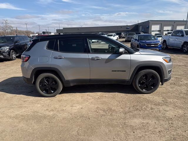 2020 Billet Silver Metallic Clearcoat Jeep Compass Altitude 4X4 SUV