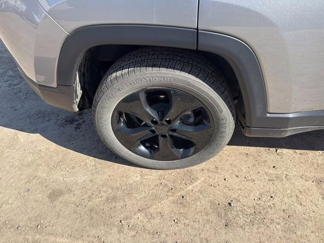 2020 Billet Silver Metallic Clearcoat Jeep Compass Altitude 4X4 SUV