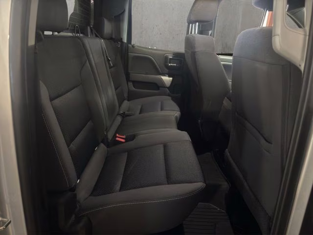 2018 Silver Ice Metallic Chevrolet Silverado 1500 LT 4X4 Truck