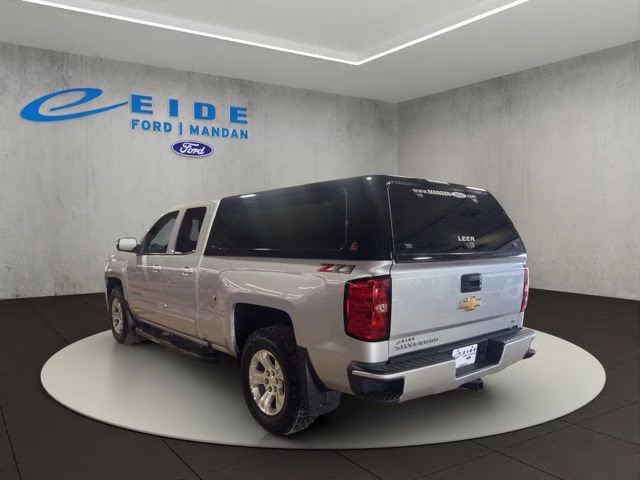 2018 Silver Ice Metallic Chevrolet Silverado 1500 LT 4X4 Truck