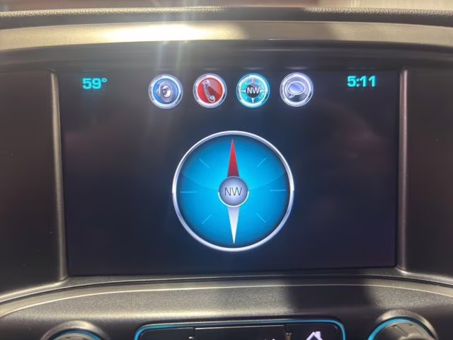 2018 Silver Ice Metallic Chevrolet Silverado 1500 LT 4X4 Truck