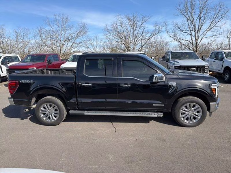 2024 Agate Black Metallic Ford F-150 LARIAT 4X4 Truck